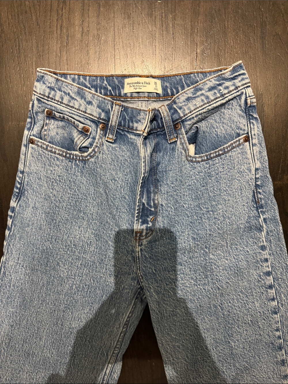 Abercrombie & Fitch 90 high rise Wash Relaxed Jeans